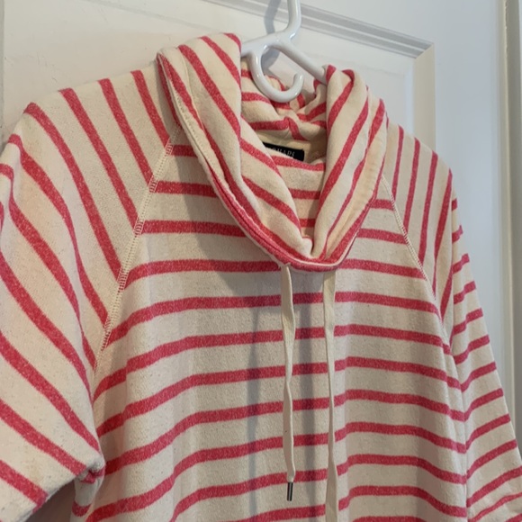 Chaps Sweatshirt - Picture 5 of 11